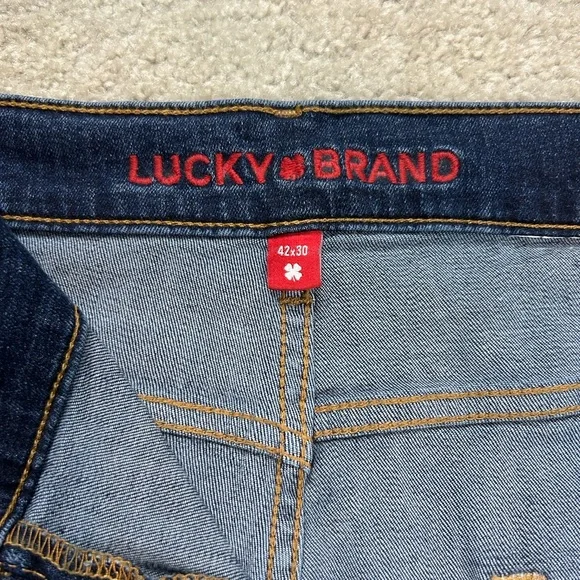 Lucky Brand 410 Athletic Straight Jeans NWT - Picture 6 of 7